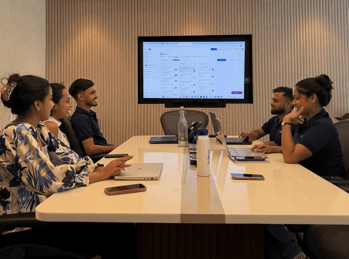 ICIEOS Academy mentors and learners working together in a live session
